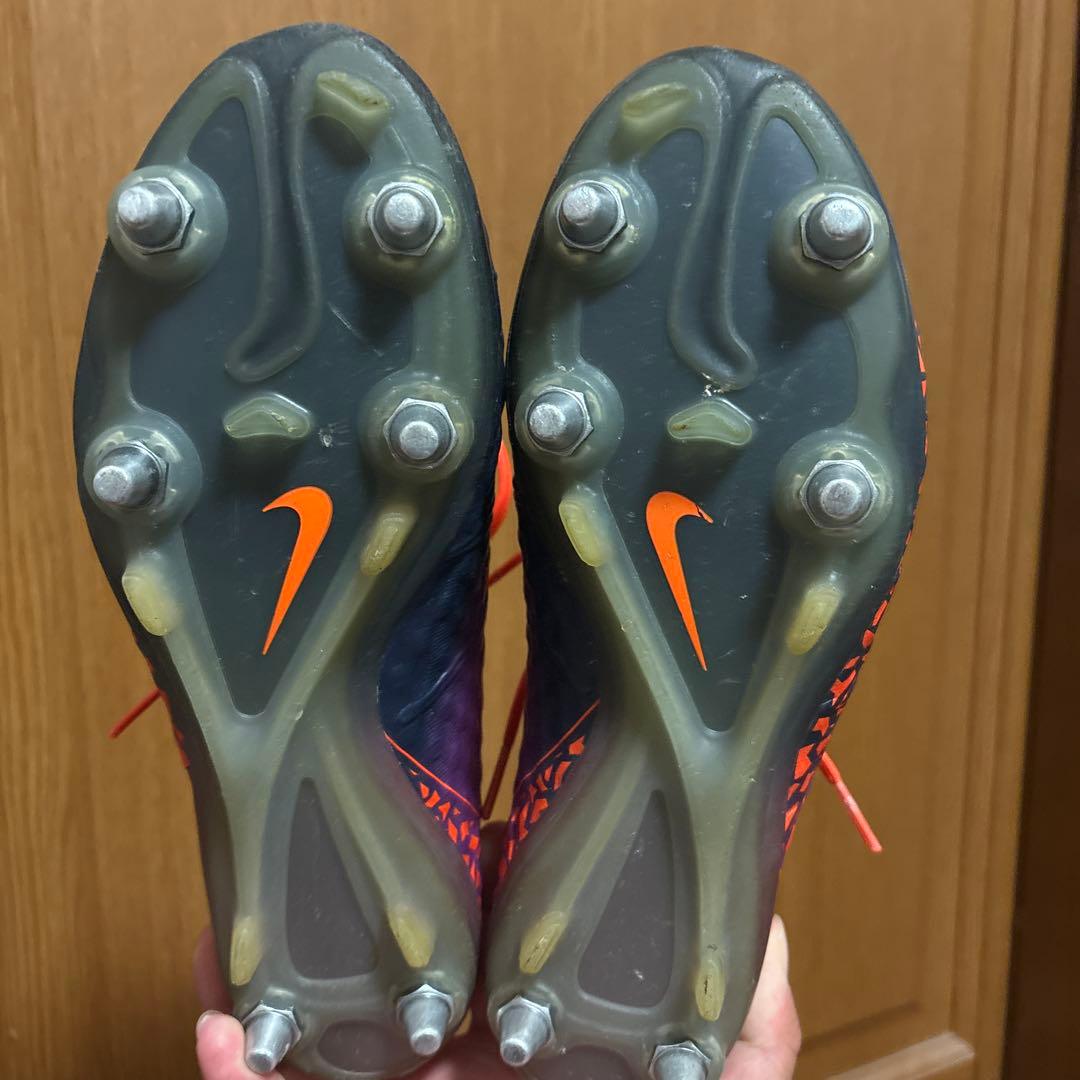 【1月限定価格！】Nike サッカー スパイク ハイパーヴェノム SG 24.5