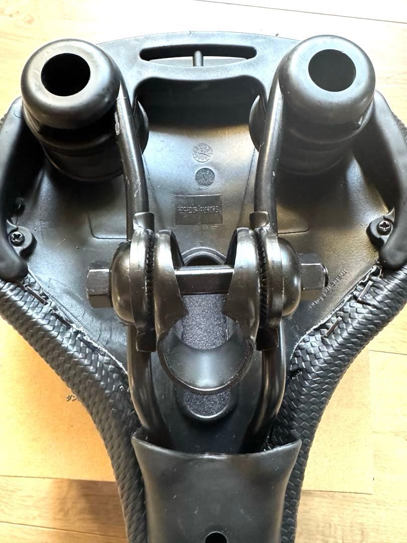 パナソニック　Panasonic 電動自転車　充電器　サドル　NKJ075Z