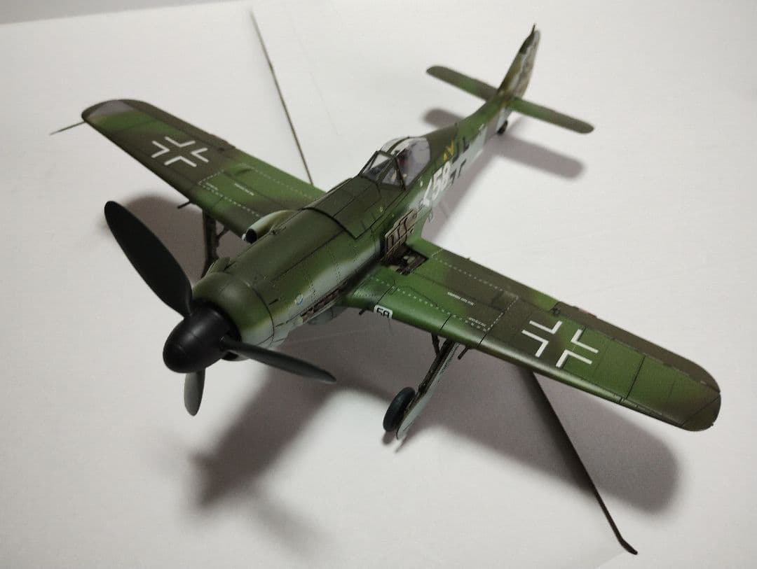 プラモデル完成機　1/48　フォッケウルフ(1)