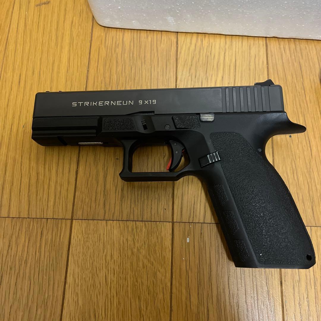 不二子！STRIKERNEUN