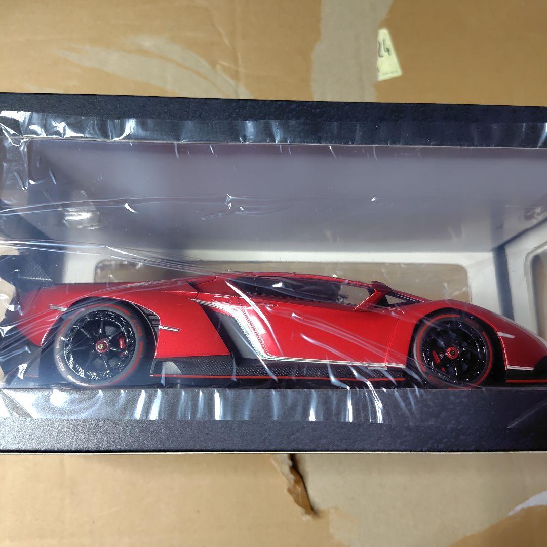 ランボルギーニ Veneno09501 RM レッド1:18スケール