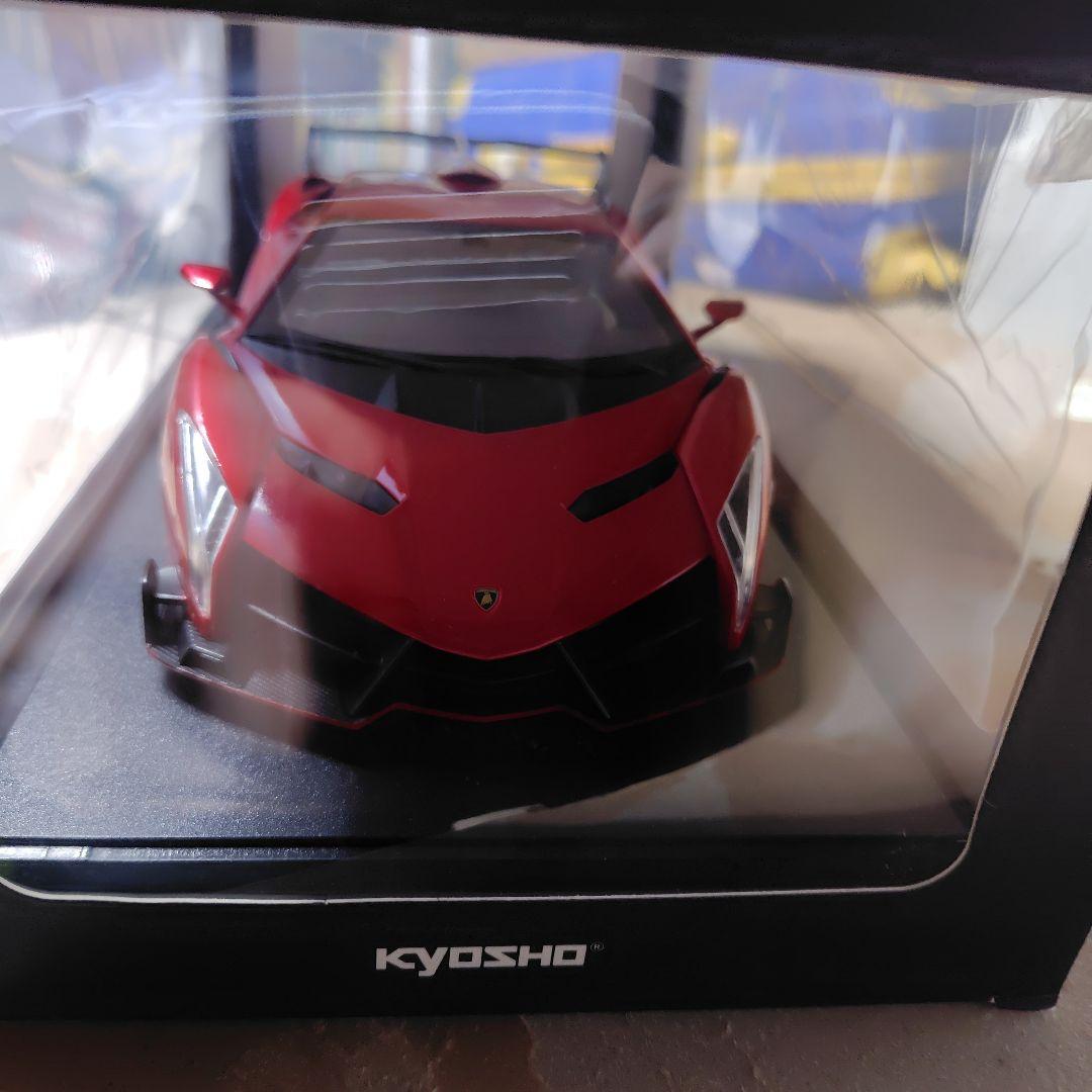 ランボルギーニ Veneno09501 RM レッド1:18スケール