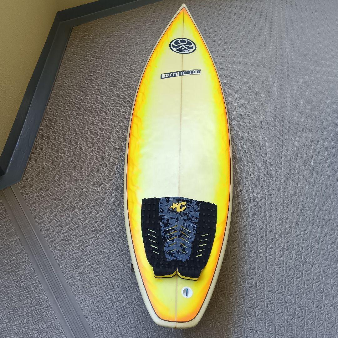 Kerr's　tokoro 　サーフボード　リーシュコード付き