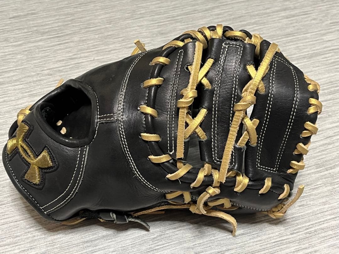 Under Armour 軟式　ファーストミット　全紐交換