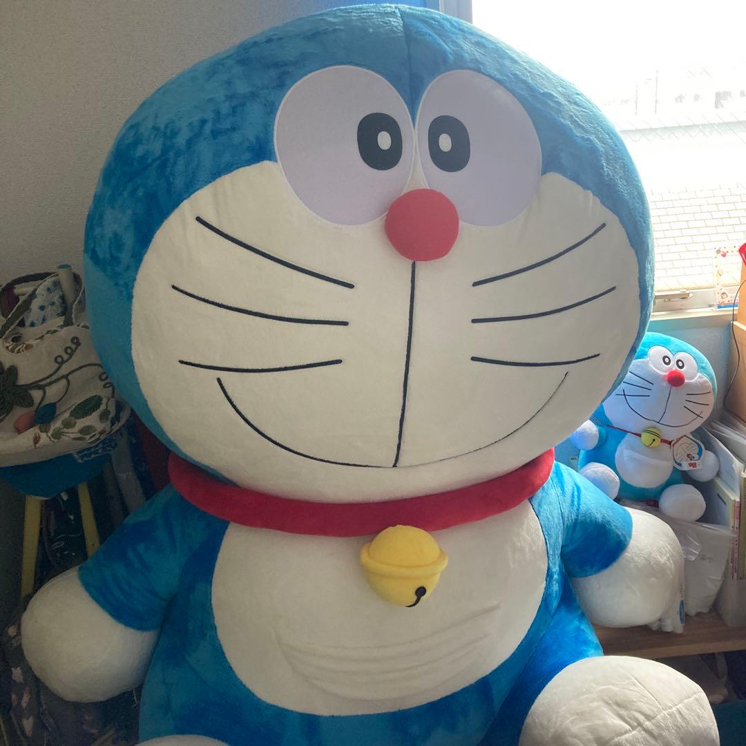 ドラえもん　超特大ぬいぐるみ