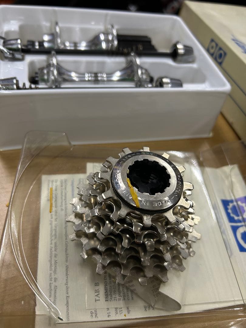 カンパニョーロ Ｃレコ－ド 前後スモールハブ ３２ホール スプロケット付