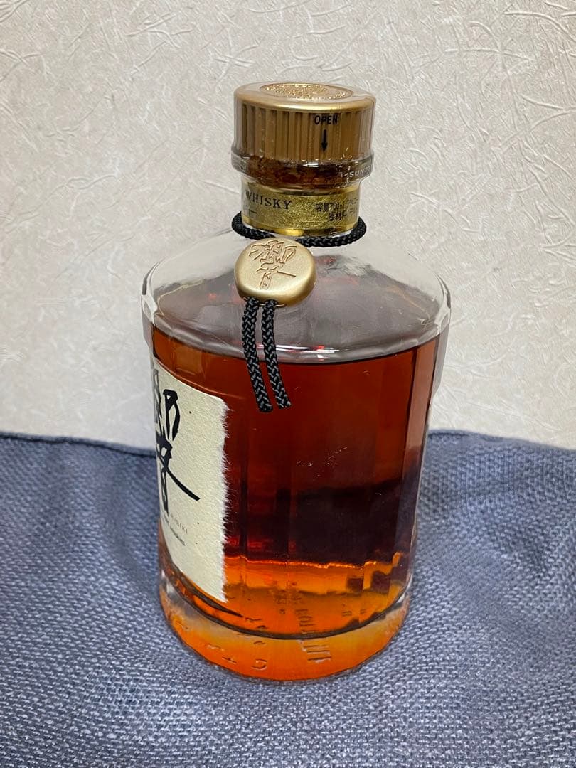 送料込未開栓サントリー 響 HIBIKI ウイスキー 箱入りSH-01金キャップ