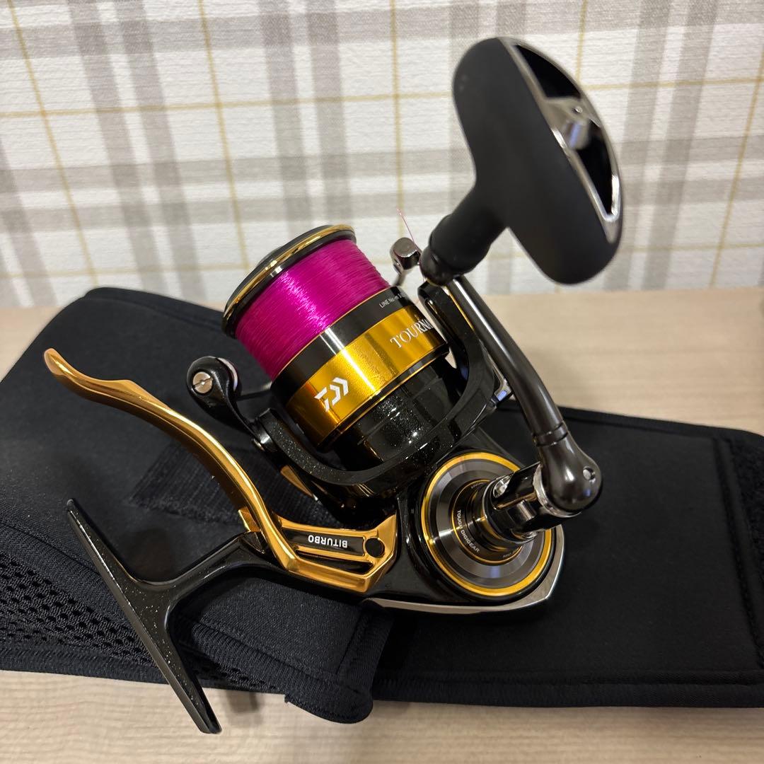 【しっかり選坊 】DAIWA TOURNAMENT スピニングリール