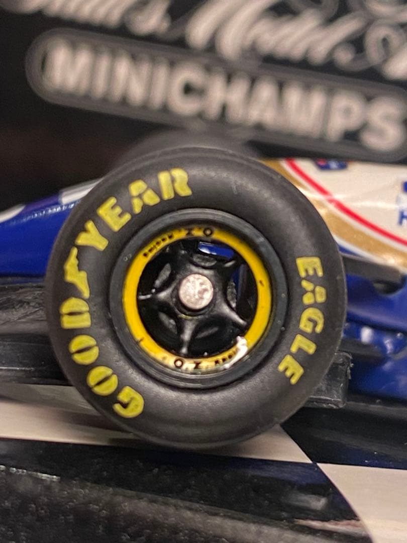 1/43 ウィリアムズ ルノー FW16 アイルトンセナ　ロスマンズ仕様