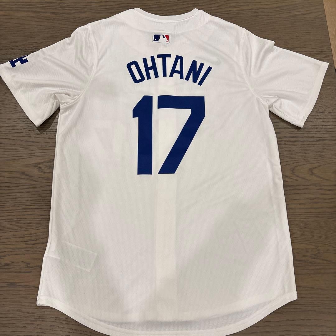 ドジャース　大谷翔平ユニホーム　ホワイト　Mサイズ