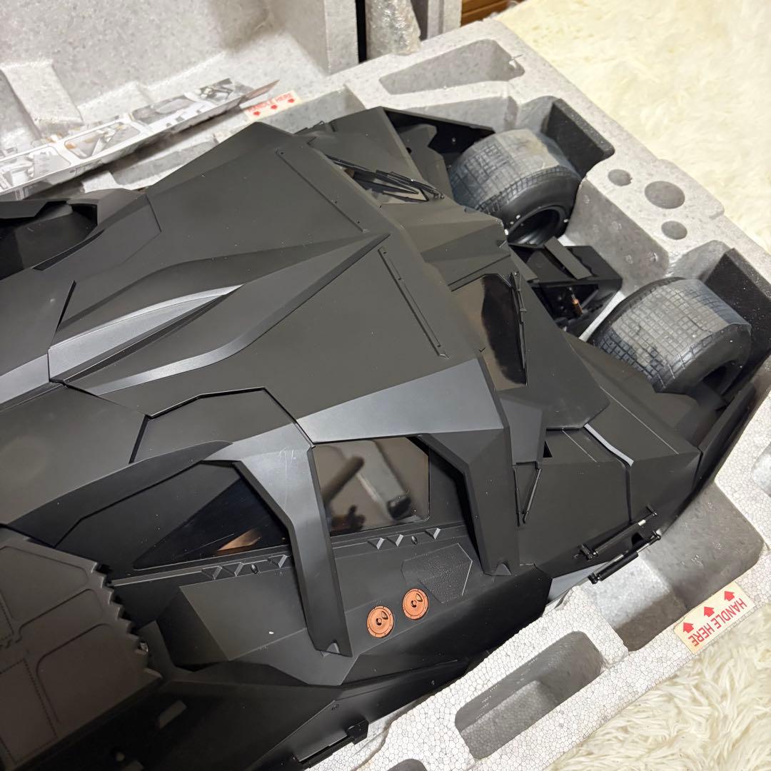 ホットトイズ　ムービーマスターピース　バットマンダークナイトバットモービル1/6
