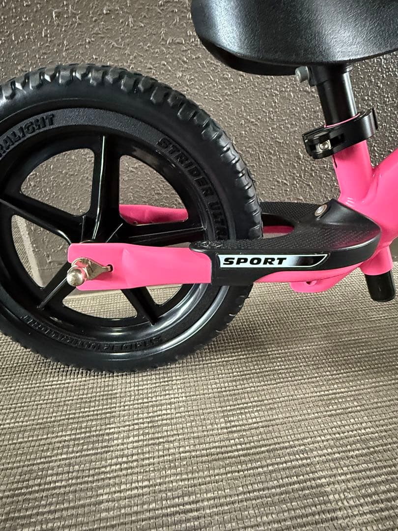 STRIDER SPORTS 12ストライダー　スポーツモデル12 ピンク