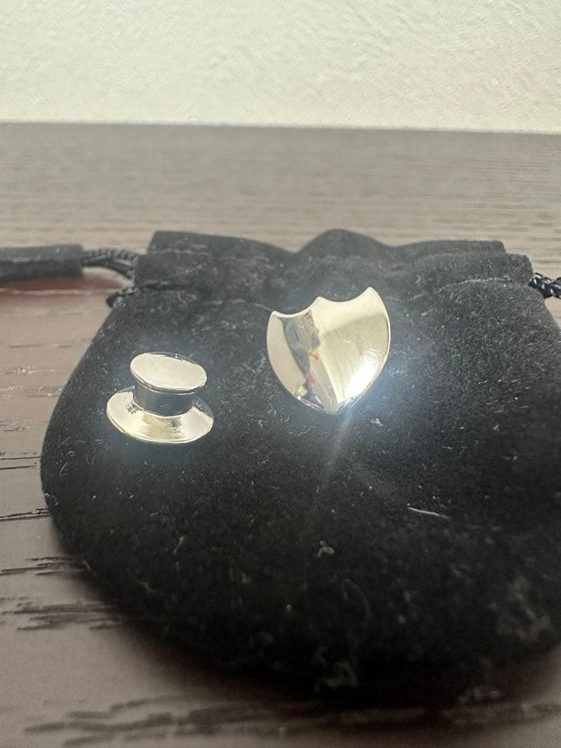 ドンペリニヨン　ピンバッジ