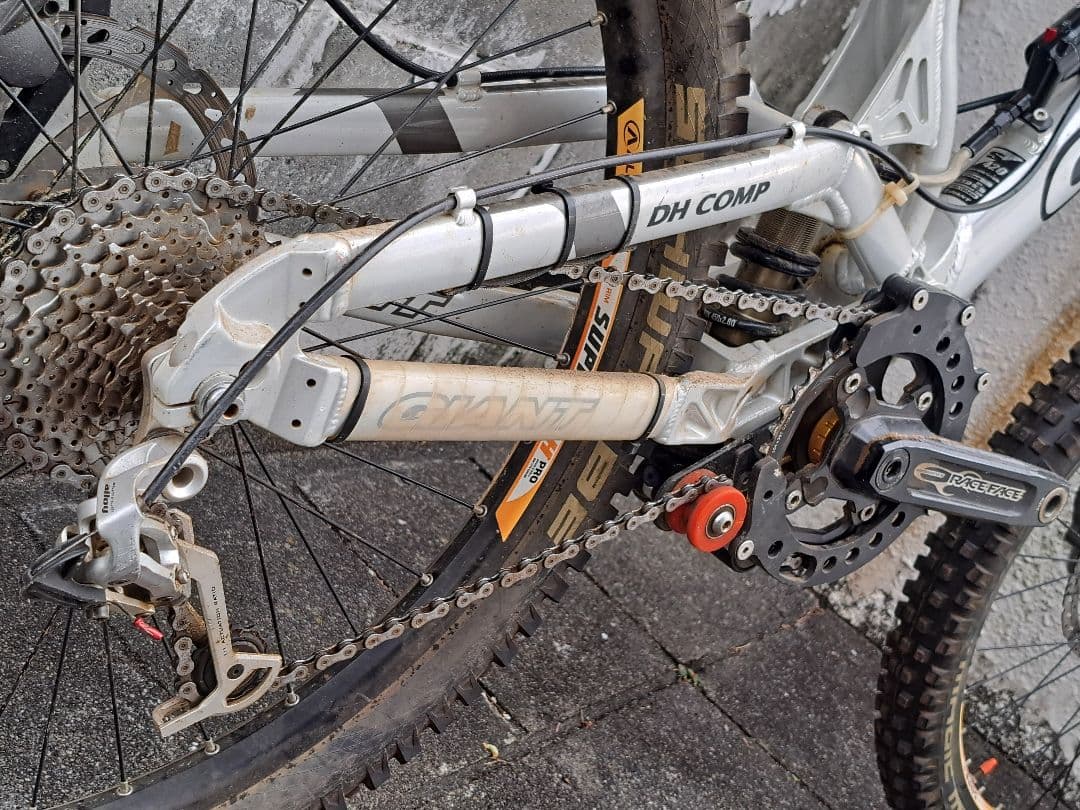 GIANT DH COMP FOX40フォーク Manitou SPVショック
