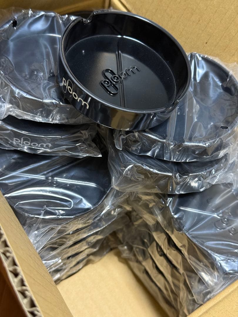 29.000円から値下げ中！新品未使用品！ploom灰皿 ブラック　30個セット