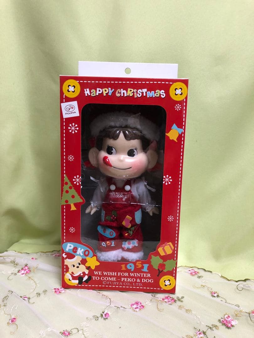 新品未開封未使用！ペコちゃん 1951年クリスマスフィギュア当時物レア