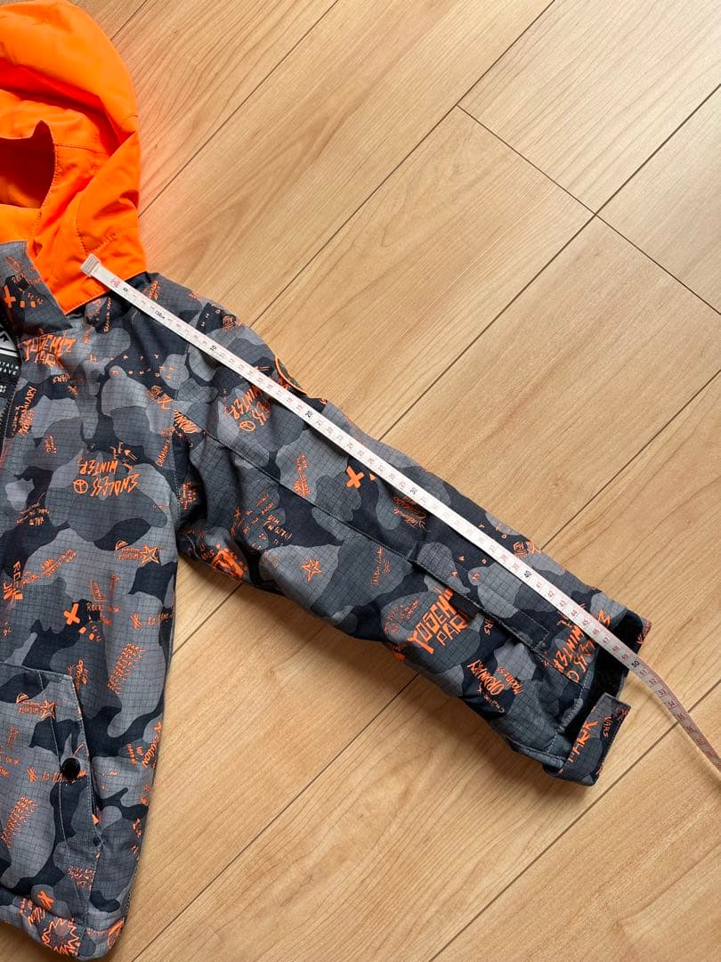 QUICKSILVER 6-7/DC XSスノーボードウェア　120㌢くらい