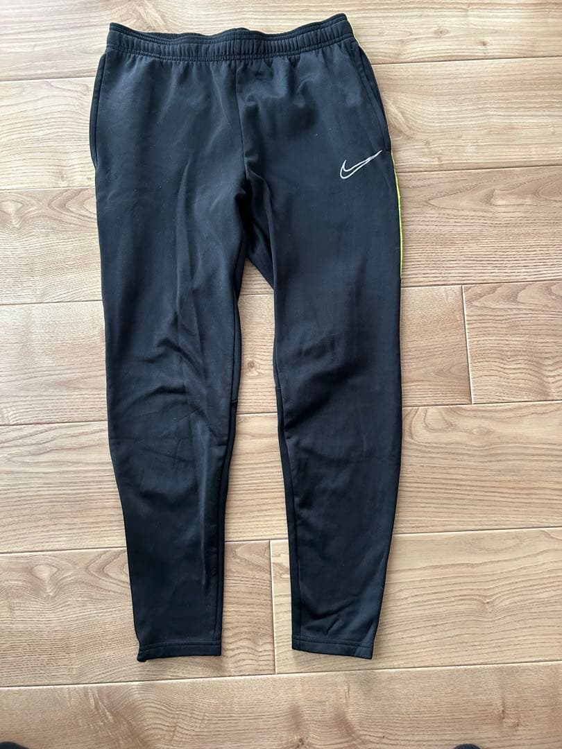 Nike 長袖トップスとパンツ セット