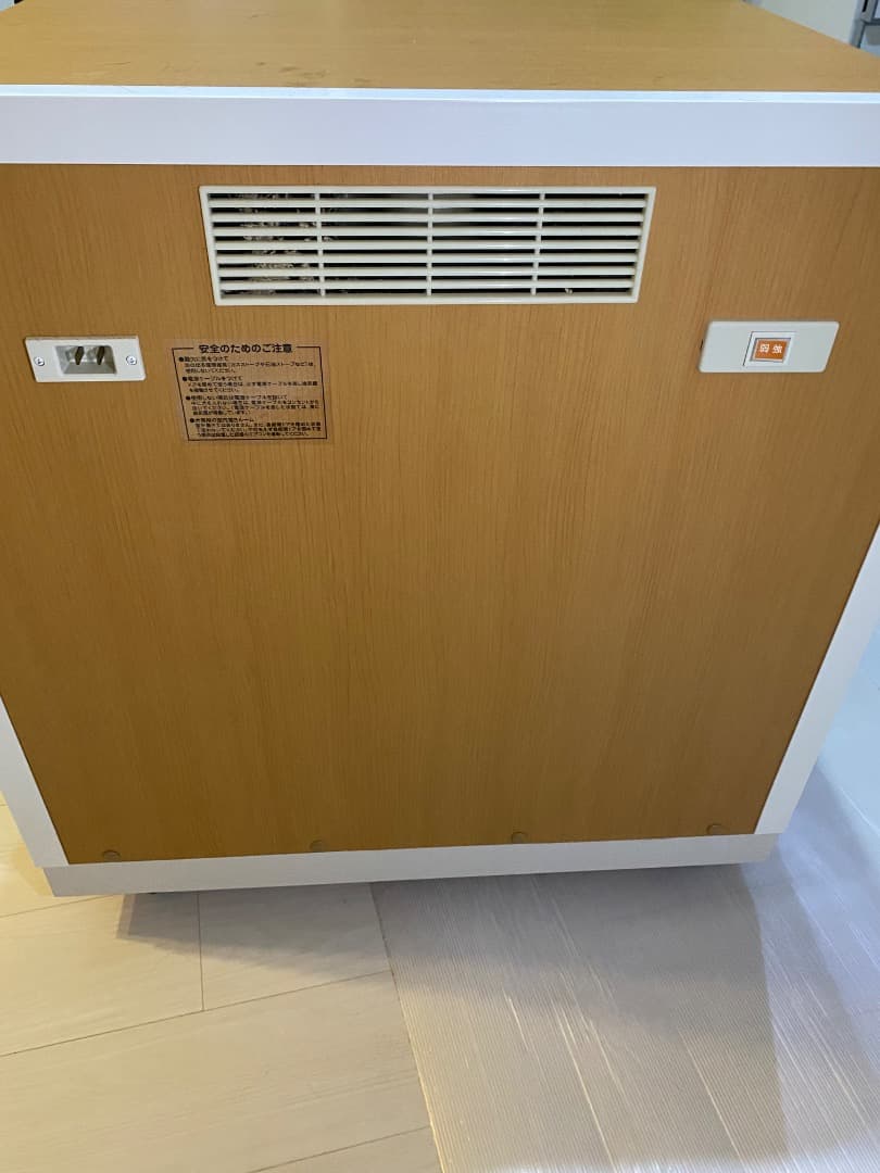 ワンだぁルーム　KAWAI ペット用防音室。キャスター付き