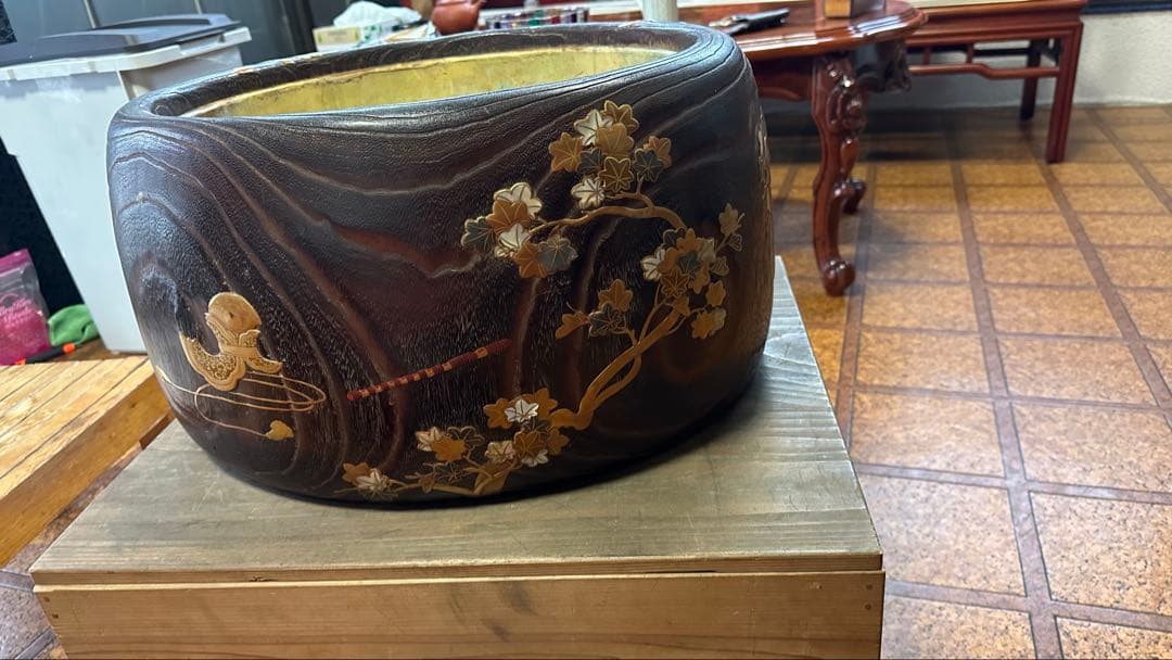 時代品　金蒔絵　螺鈿　高肉　桐火鉢