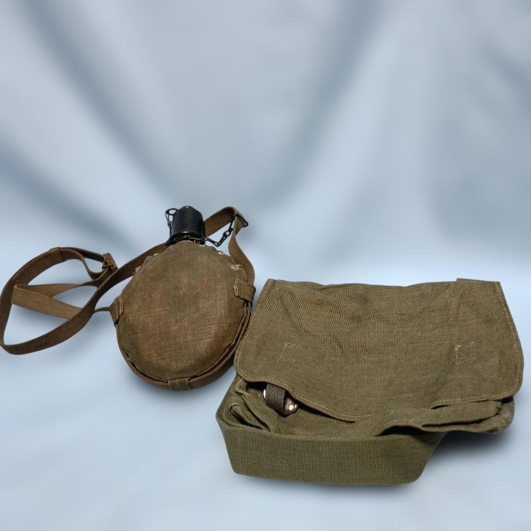 日本海軍陸戦隊雑嚢と水筒セット（実物)