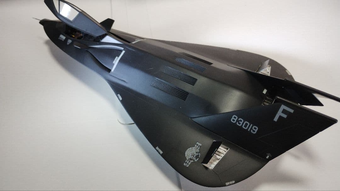 プラモデル完成機　1/48　STEALTH FIGHTER