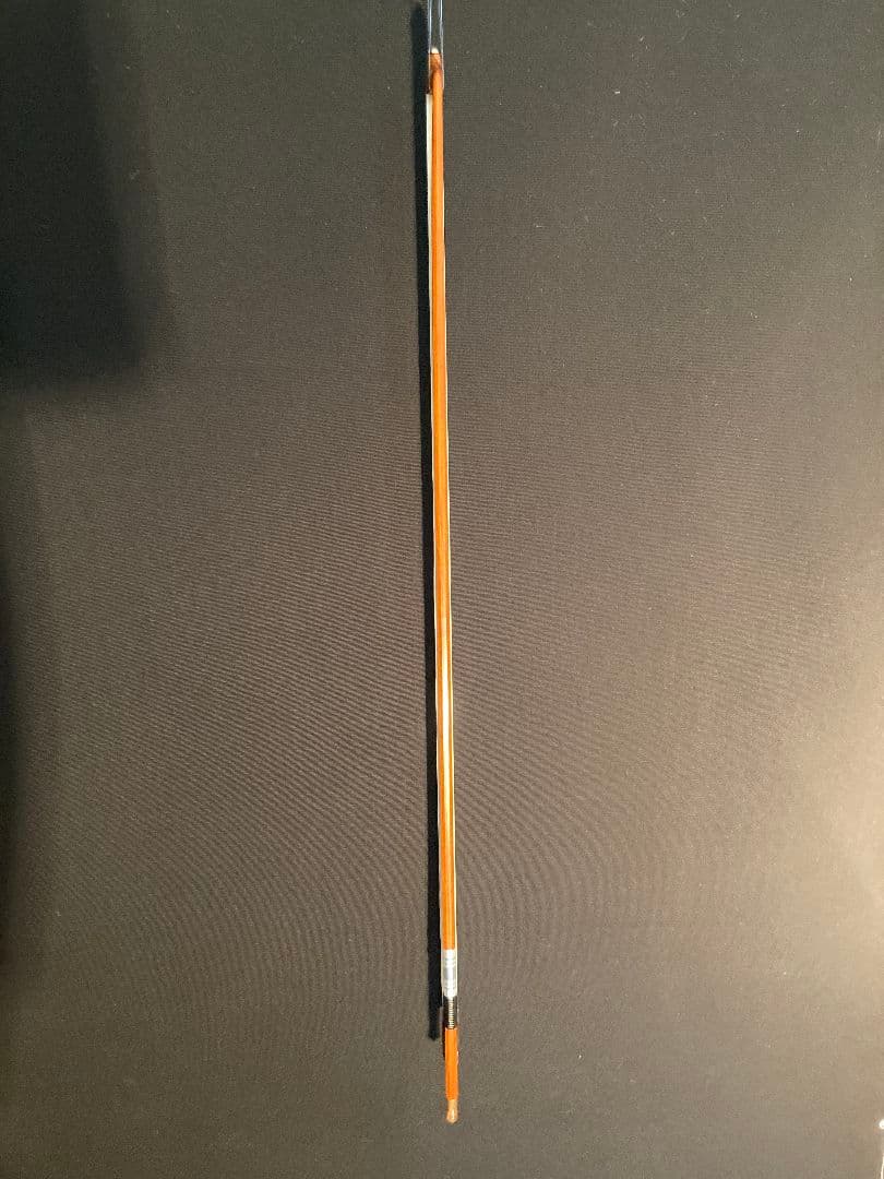Violin bow ヴァイオリン弓《素敵な飾り付》やや軽め