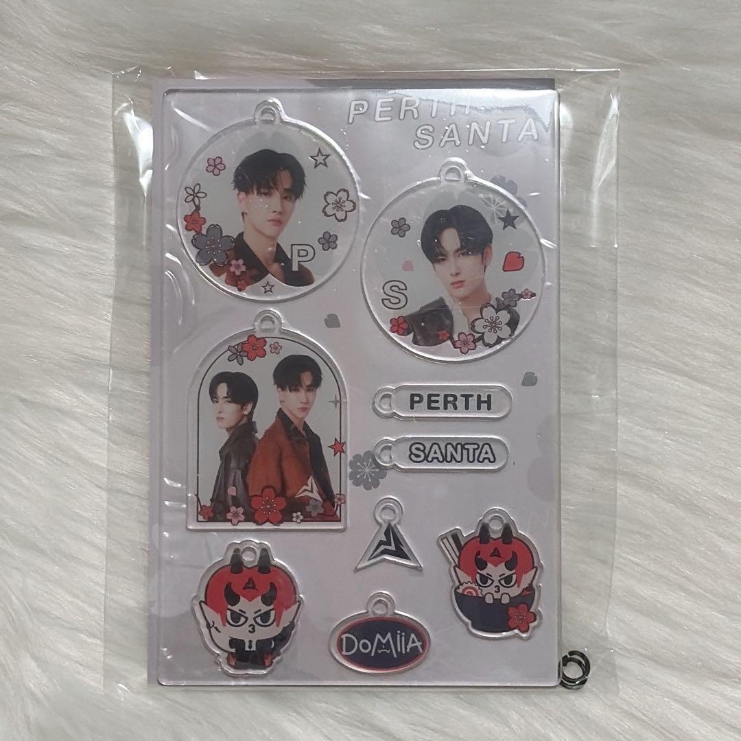 PerthSanta ぬいぐるみ アクスタ キーホルダー 落下物