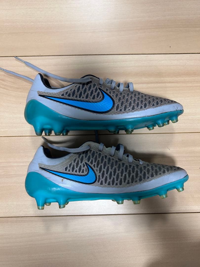 nike マジスタ　FG