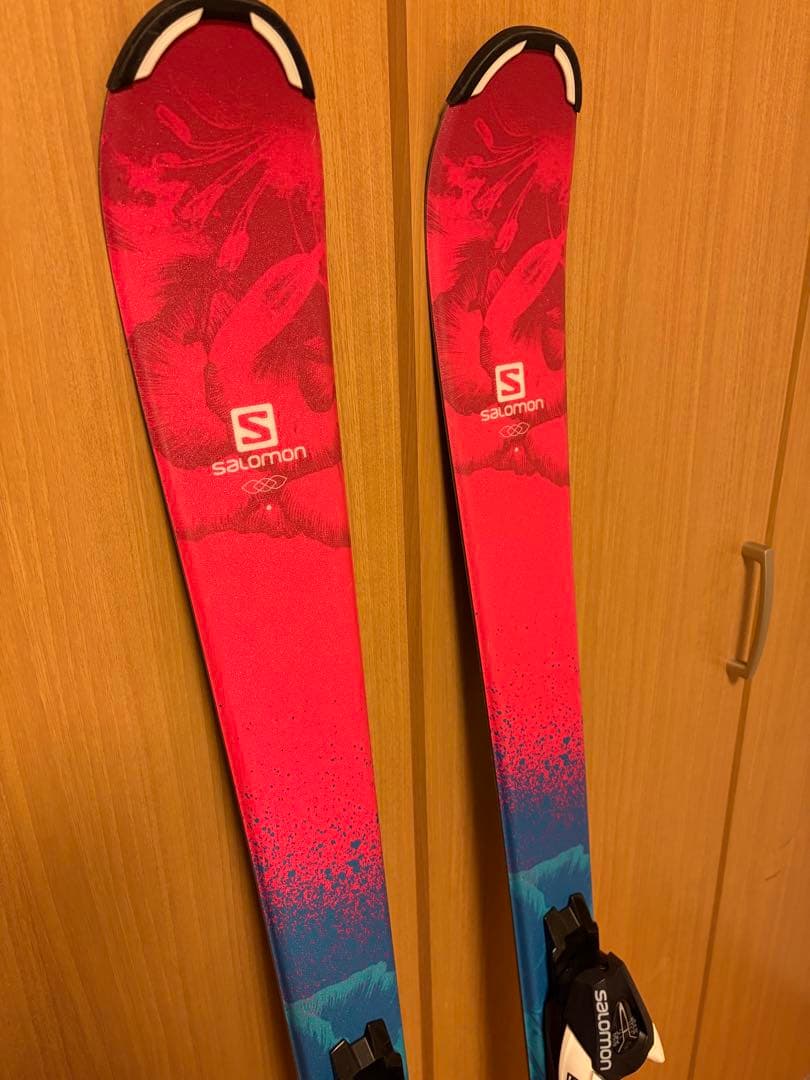 ジュニア向けSalomon 140cm Lux Jr. スキー板