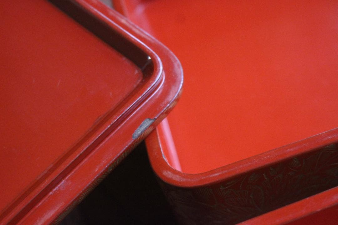 小傷あり！上質朱漆に極上菊詰沈金の映える輪島塗二段重（検重箱お重