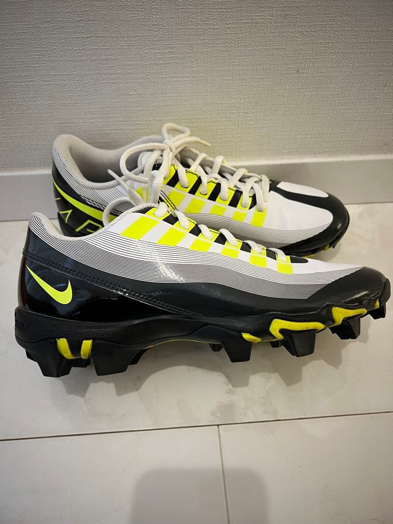 【超美品】ナイキ　野球スパイク　エアマックス95カラー　25.5cm