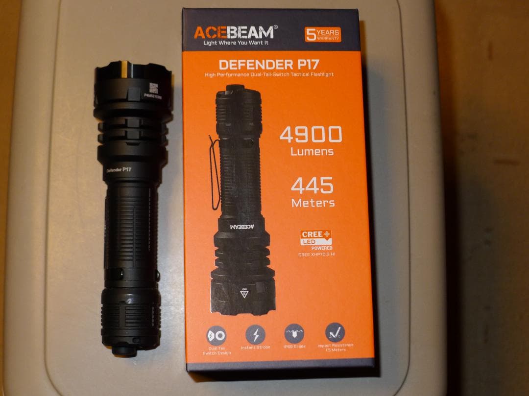 ACEBEAM DEFENDER P17 　XHP70.3 HI搭載