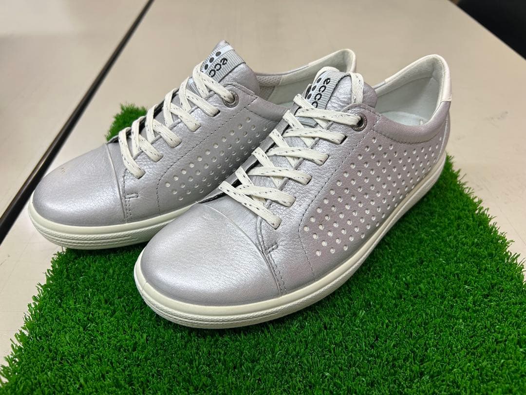 ゴルフシューズECCOCASUALHYBRIDシルバーレディース23㎝