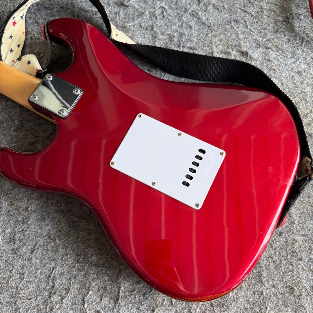 k81激安早い者勝ち✨　mavis メイビス　石橋楽器　ストラト　エレキギター