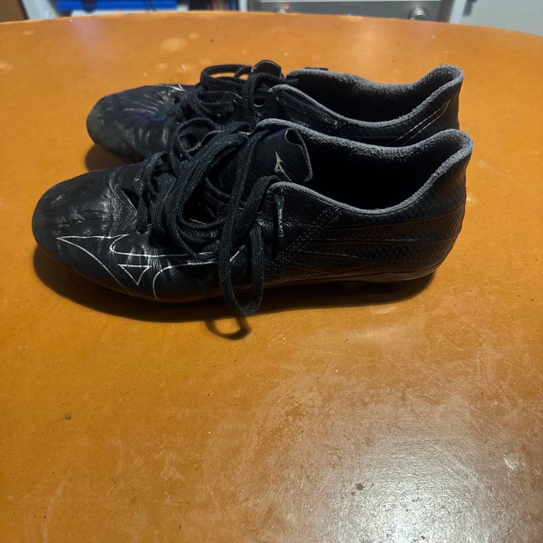 Mizuno REBULAブラック サッカーシューズ スパイク
