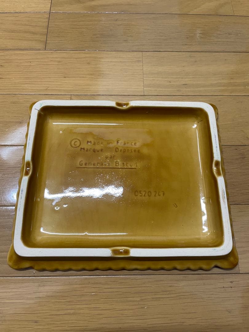 期間限定値下げLUビスケット　陶器製プレート