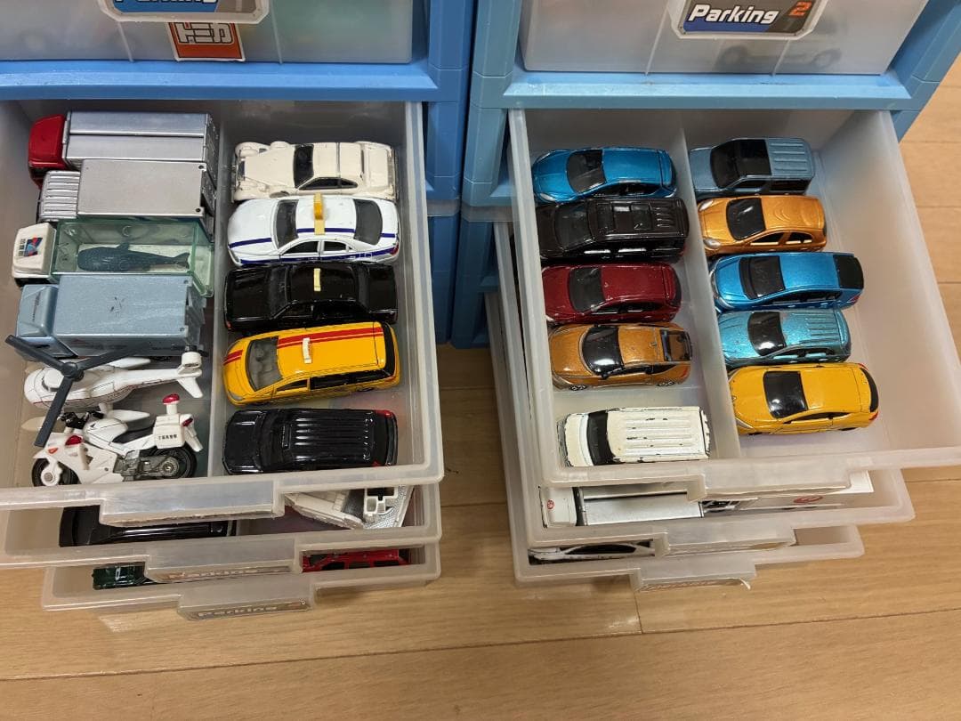 トミカ / 約100台 / まとめ売り / パーキングケース24付