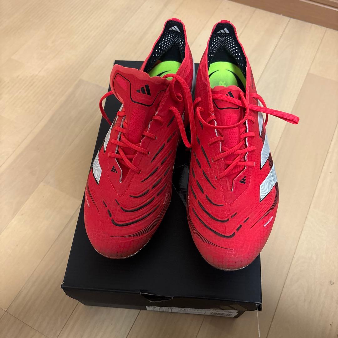 adidas Predator サッカーシューズ レッド