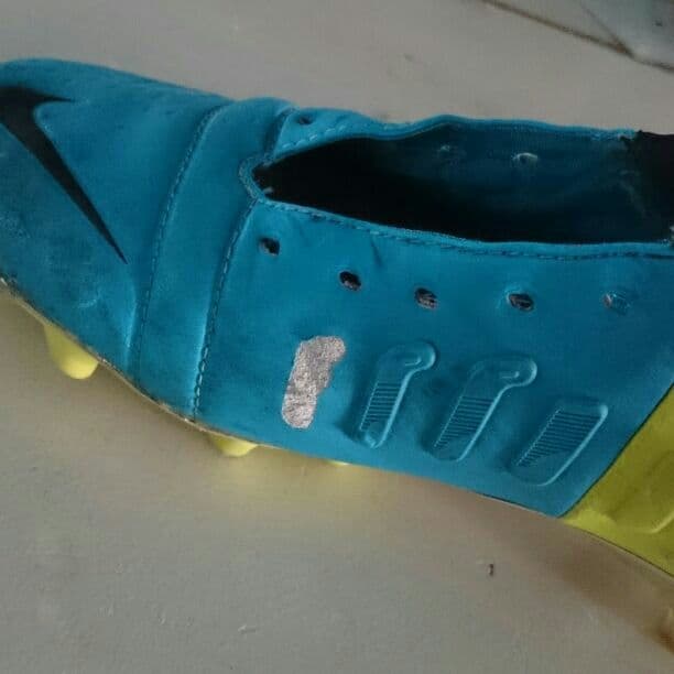 サッカースパイク CTR360マエストリFG 25.5