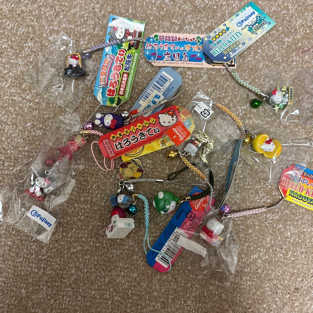 ランダムご当地キティストラップ11個
