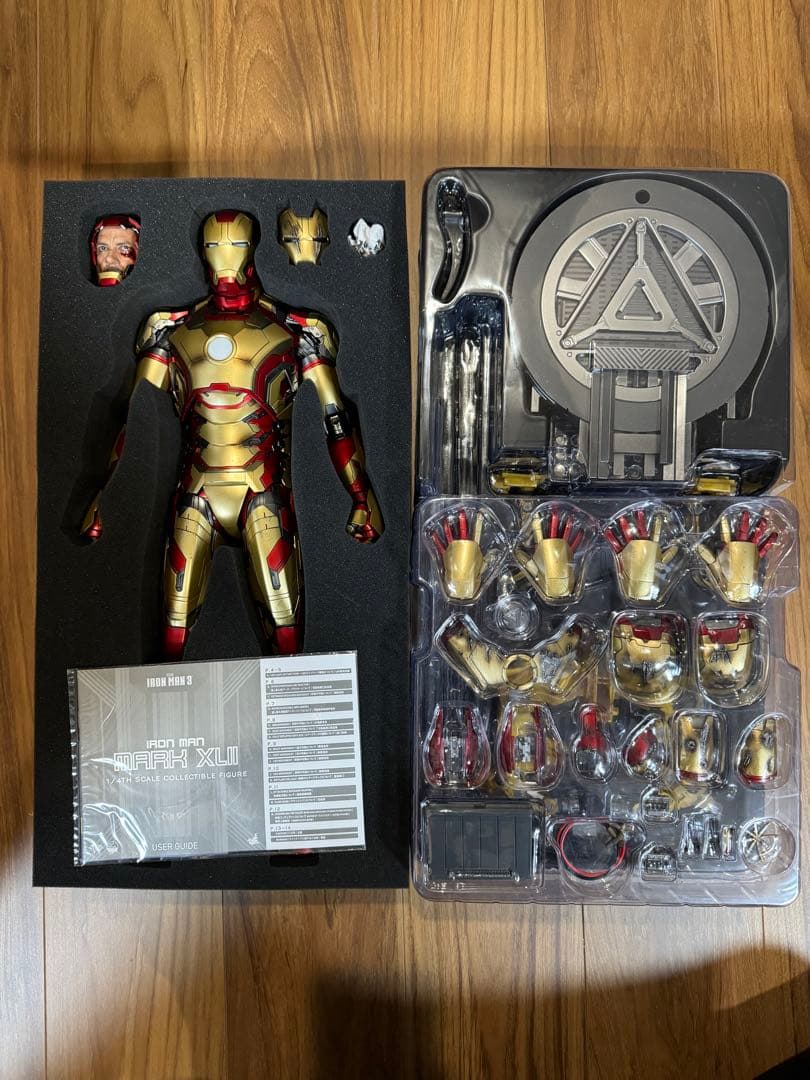 ホットトイズ　クオータースケール　アイアンマン　マーク42 ボーナスアクセサリー