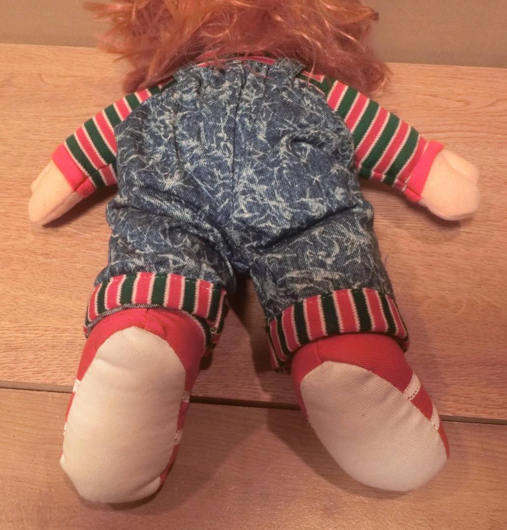 チャッキー人形