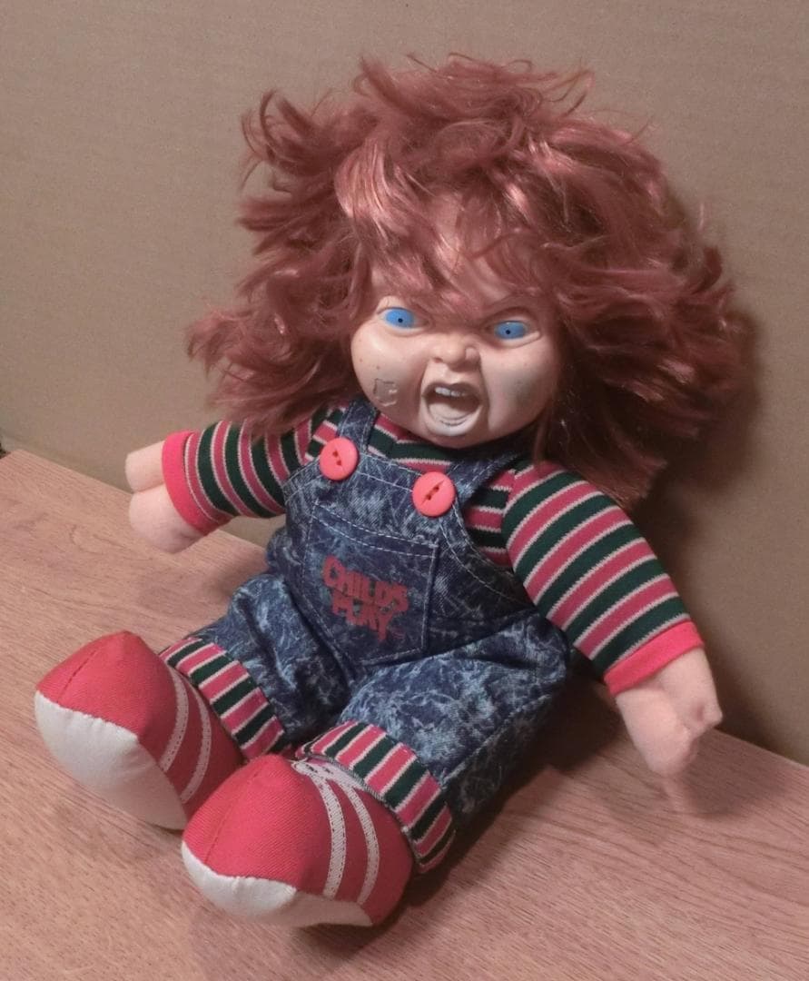 チャッキー人形