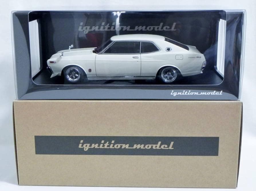 IG2401 1/18 日産 ローレル 2000SGX C130 ホワイト