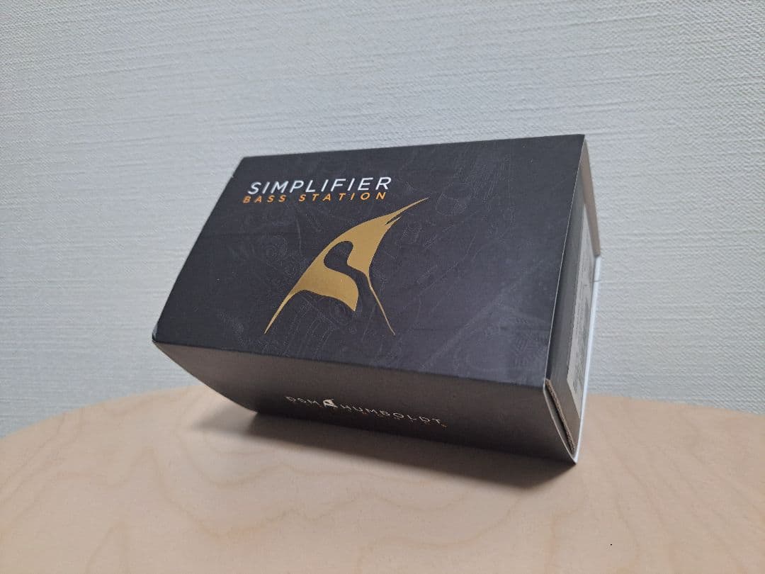 ベース DSM & Humboldt Simplifier Bass Station