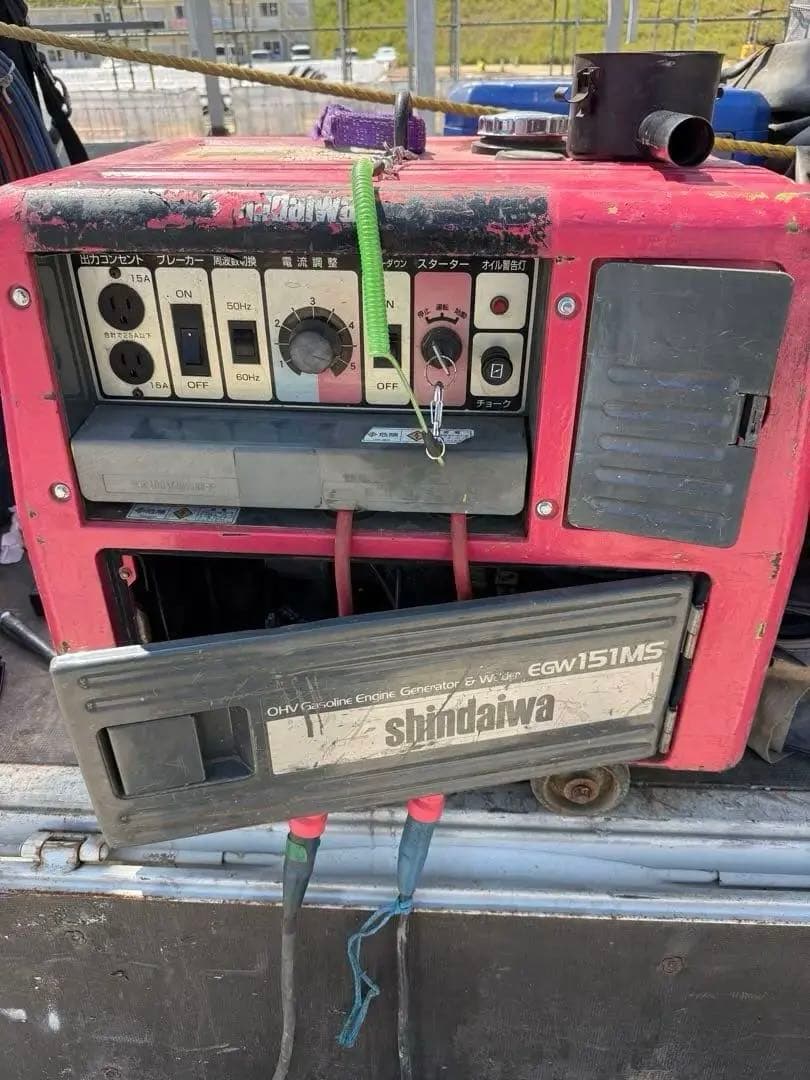 【引き取り限定】新ダイワ　溶接機　エンジン　ウェルダー