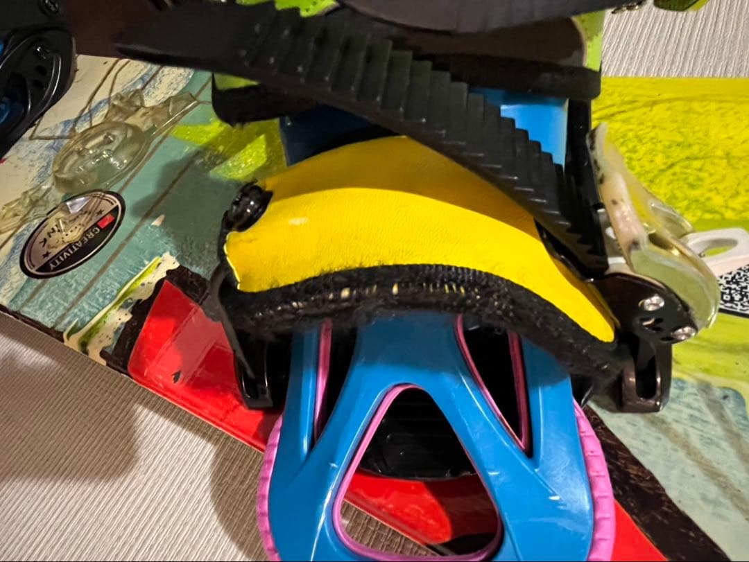 ジュニアスノーボード板　head128㎝