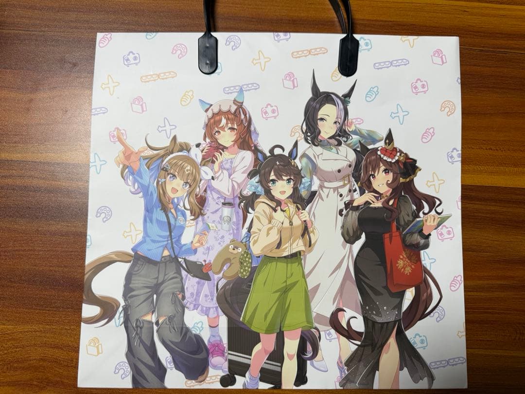 ウマ娘　トラベルポップアップ　アーモンドアイ　BIGタペストリー　新千歳　オマケ