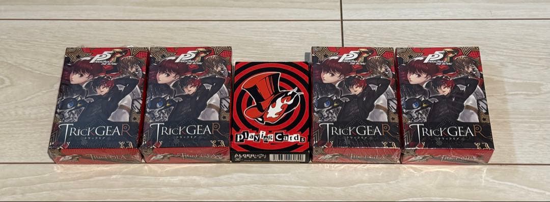 ペルソナ5 トリックギア 4箱　プレイングカード1箱